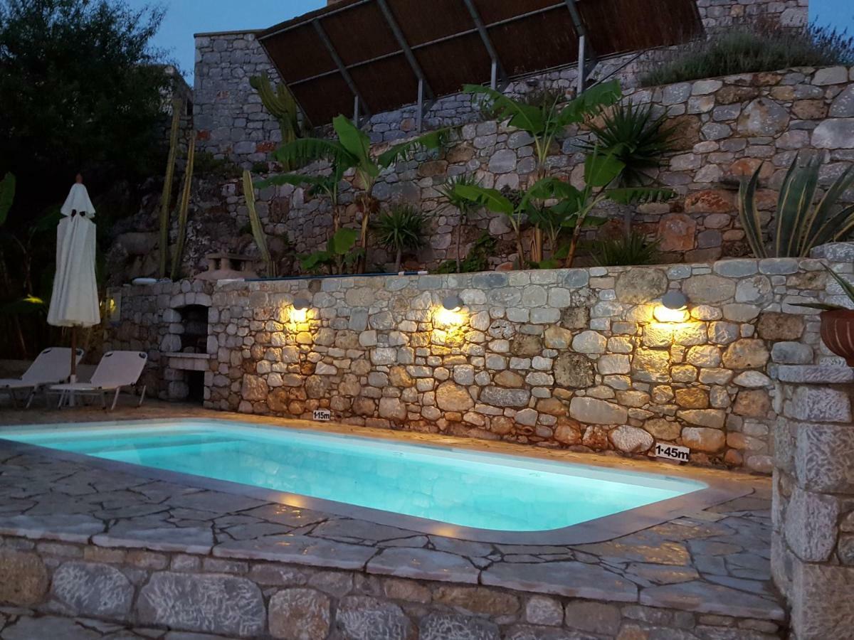 Rathimata Villas 斯陶帕 外观 照片